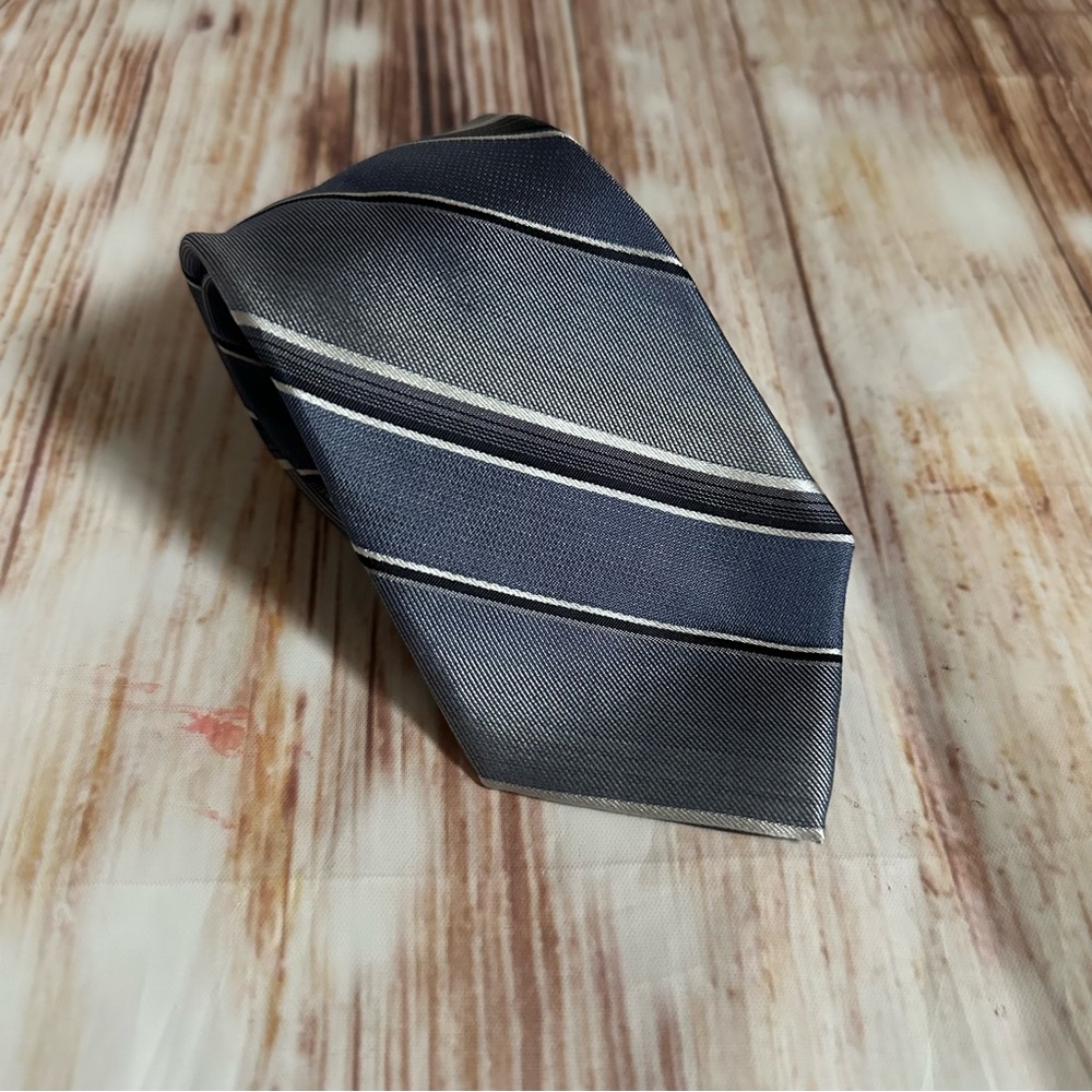 Calvin Klein Blue Diagonal Striped Silk Tie